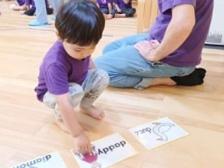 幼児期は吸収が早く、英語学習の下地になる